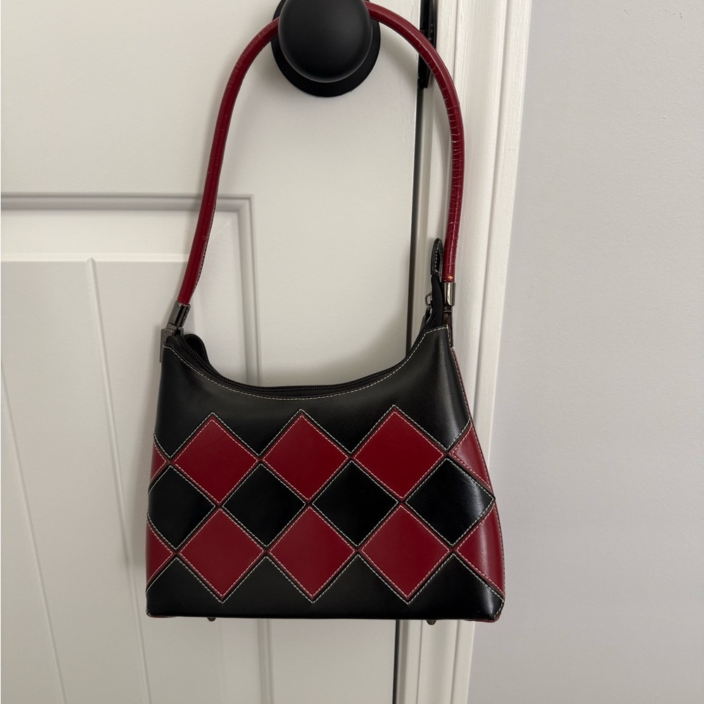 Black & Red Diamond-Panel Shoulder Bag